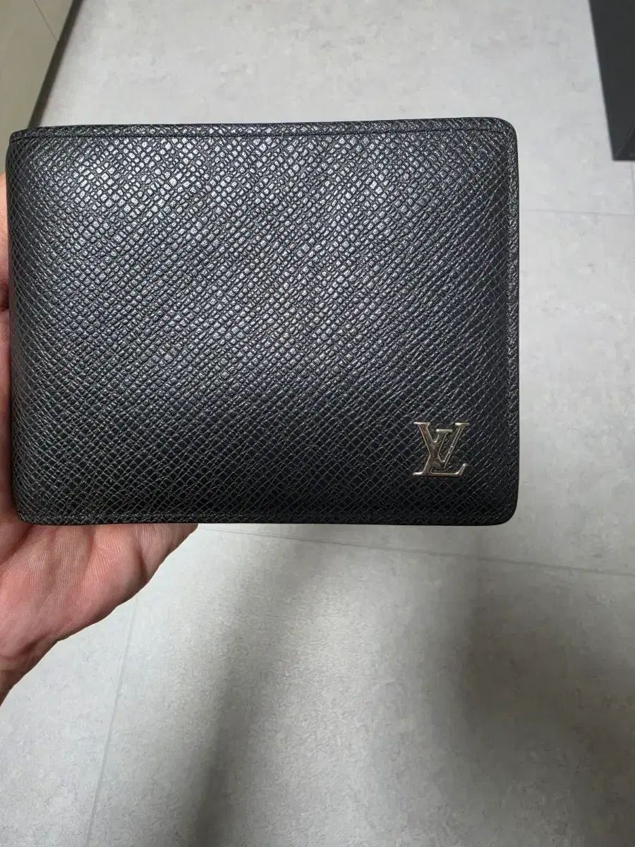 Louis Vuitton M30295 タイガ リング ブラック 正規品