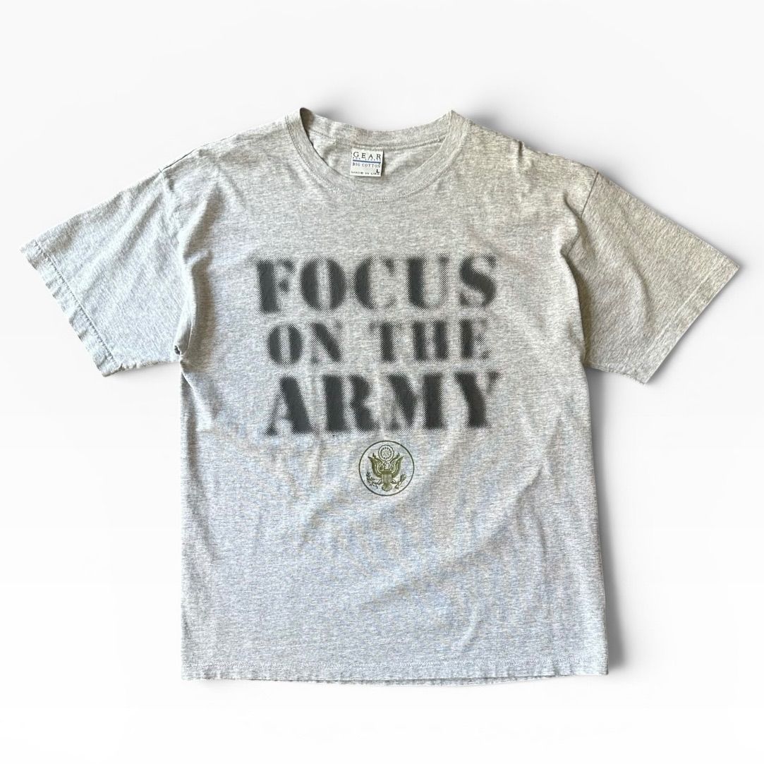90s Motion Print Tee “FOCUS ON THE ARMY”