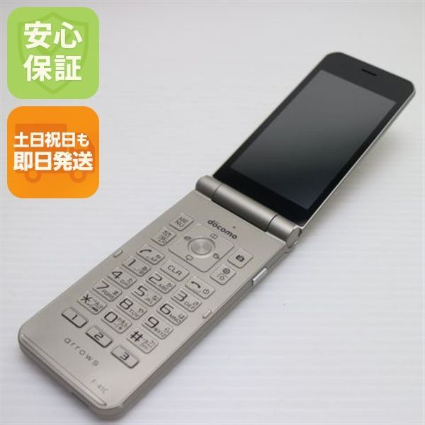 美品 arrows ケータイ ベーシック F-41C ゴールド スマホ 白ロム 土日祝発送OK 09000