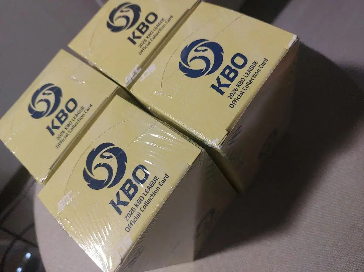 KBO 2026 コレクション カード 未開封 4ボックス 定価出品