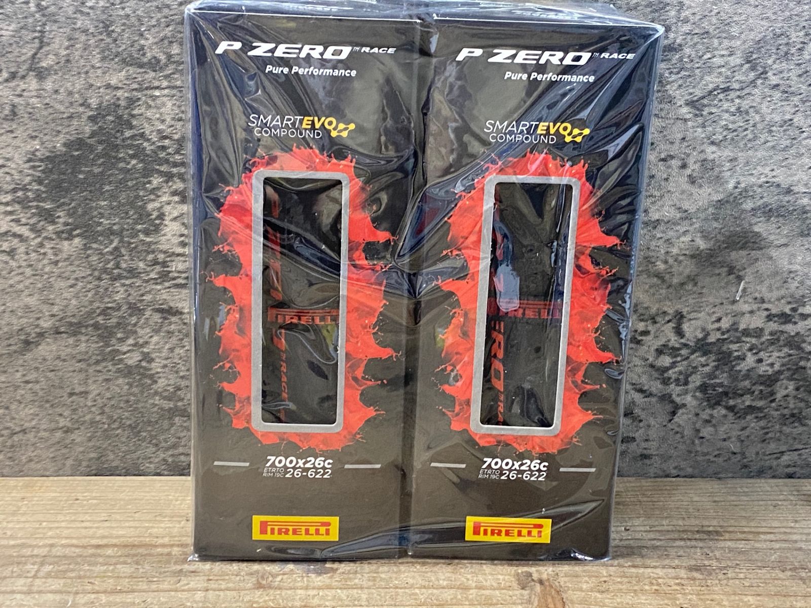 KF141 ピレリ PIRELLI P ZERO RACE タイヤ 700x26C クリンチャー 2本セット 未使用 11,232円