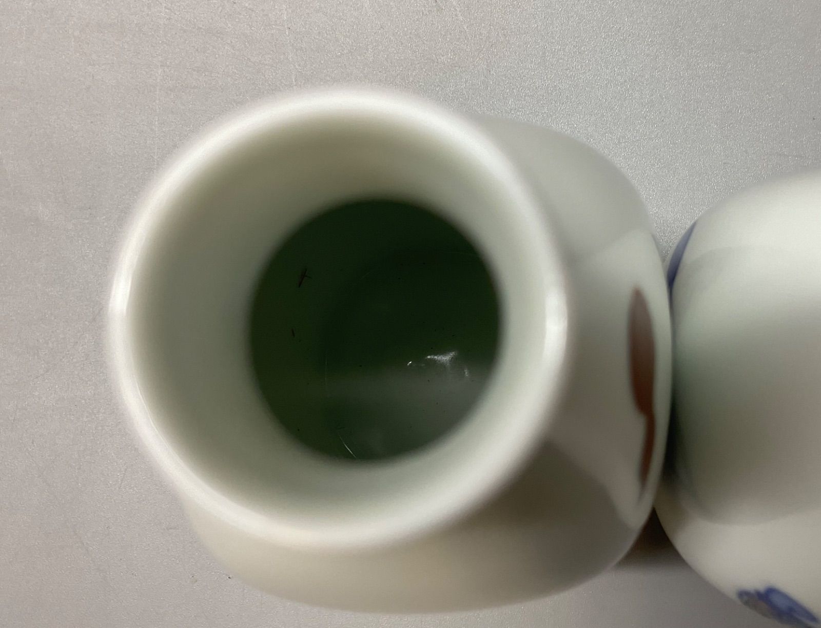 M242 人間国宝 十三代 酒井田柿右衛門作 染付 染錦花瓢箪絵 徳利 2客 お猪口 5客 セット 酒器 M242 人間国宝 十三代 酒井田柿右衛門作 染付 染錦花瓢箪絵 徳利 2客 お猪口 5客 セット 酒器