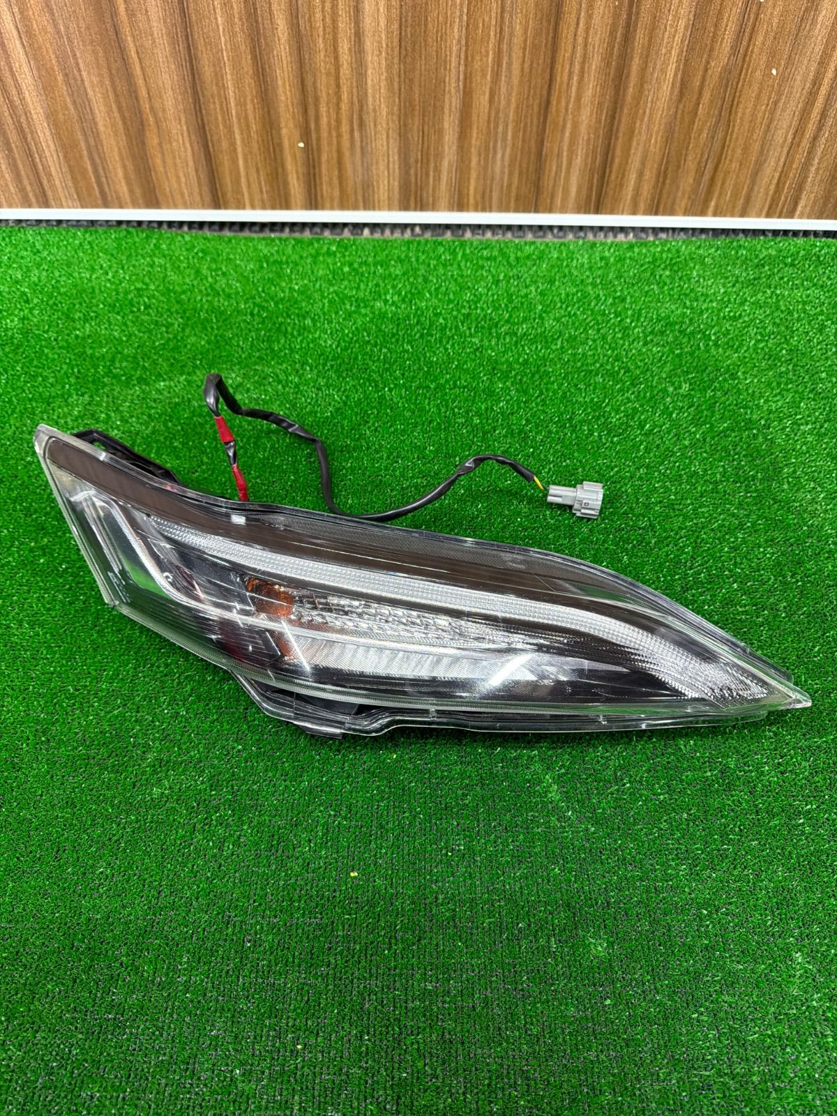 日産 セレナ C27 GC27 純正 右側 フロントウィンカー KOITO 210-23788