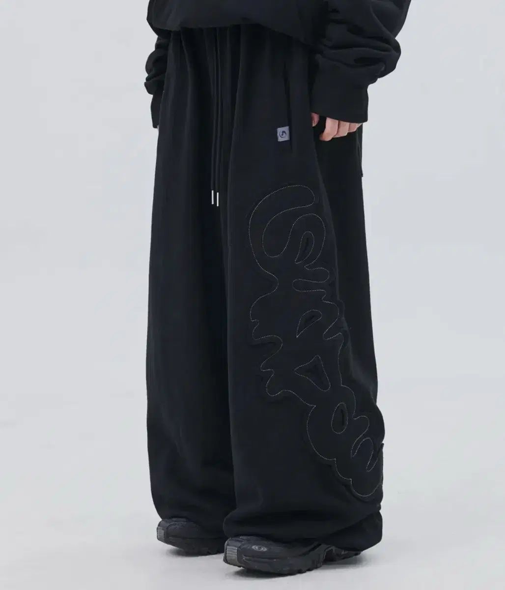 ピースメーカー TS LOGO APPLIQUE SWEAT PANTS