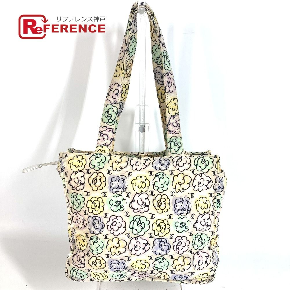 CHANEL フラワー柄 クラッチバッグ CHANEL フラワー柄 クラッチバッグ CHANEL（シャネル） 未使用品