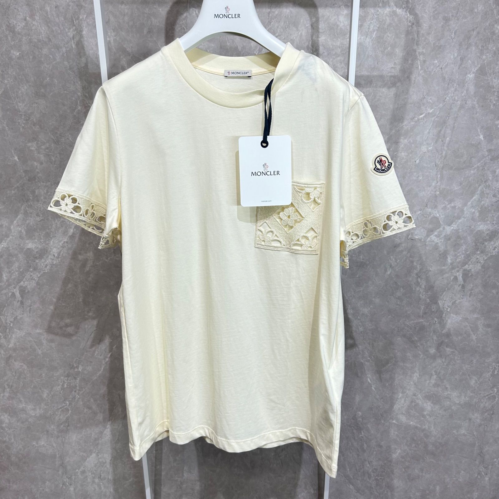 【未使用タグ付き】 MONCLER モンクレール半袖TシャツクリームアイボリーM