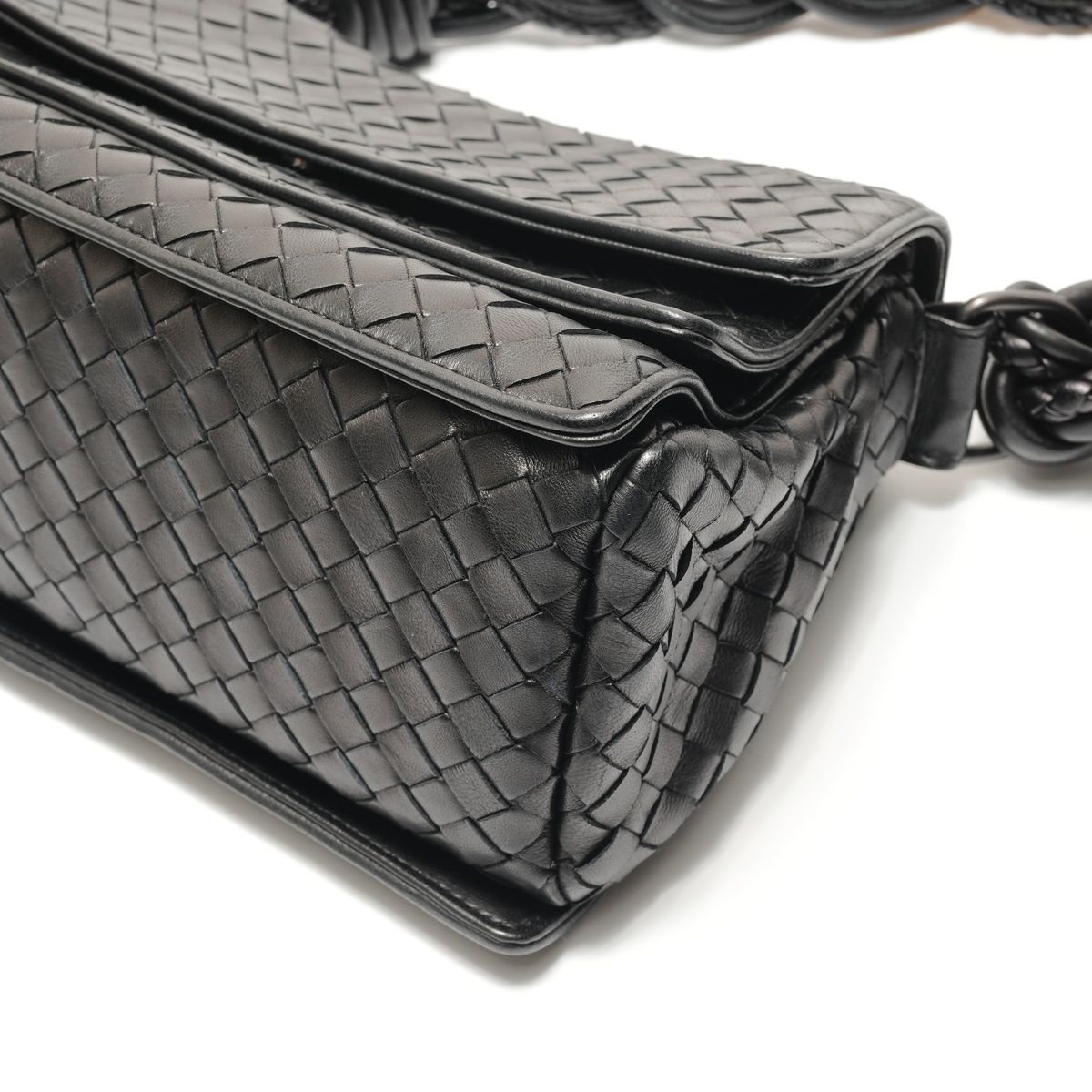 BOTTEGAVENETA ボッテガヴェネタ ショルダーバッグ イントレチャート【中古】