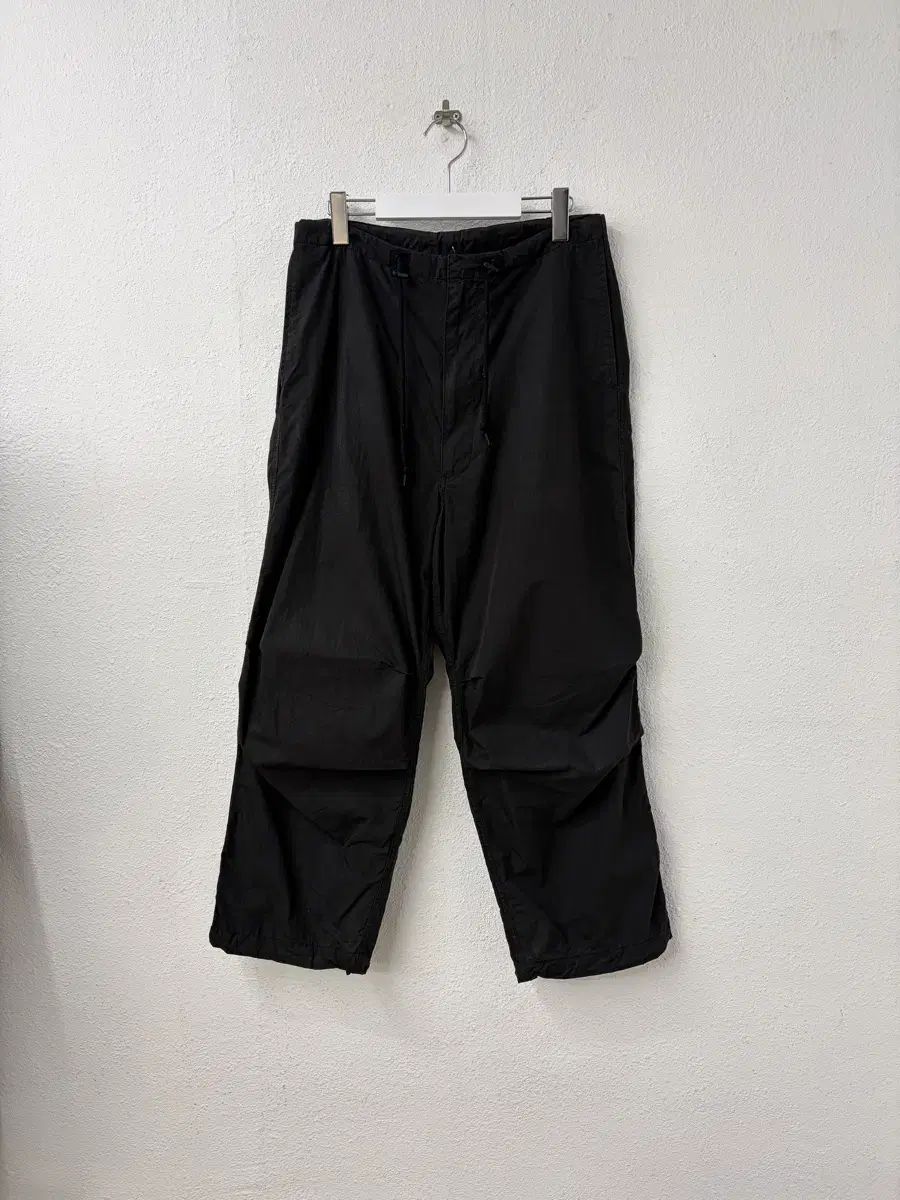 BEAMS コットンナイロン オーバーパンツ
