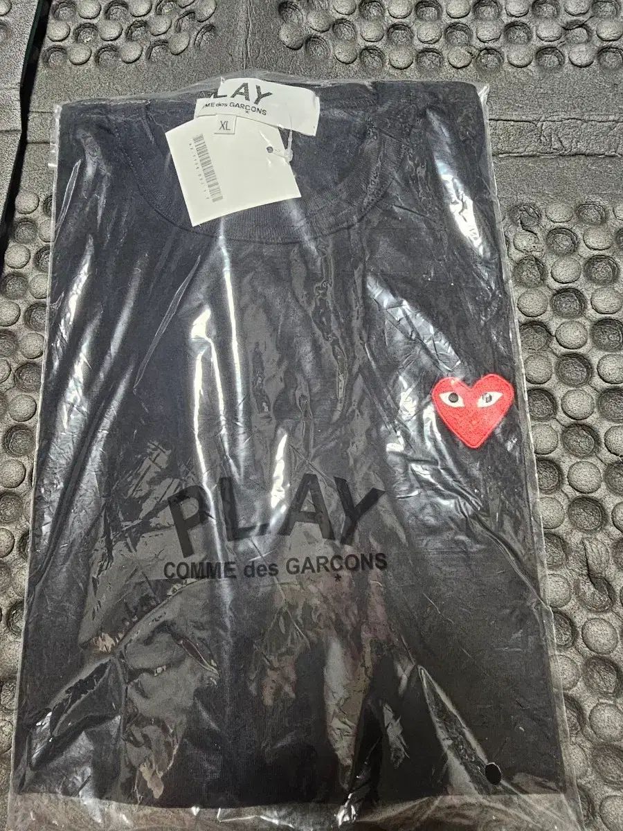 COMME des GARCONS PLAY ブラック 半袖Tシャツ XL 新品