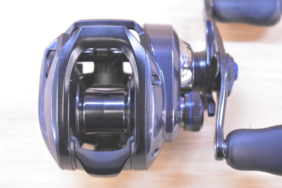 シマノ 23 SLX DC 70HG 右 SHIMANO ベイトリール バス釣り シーバス