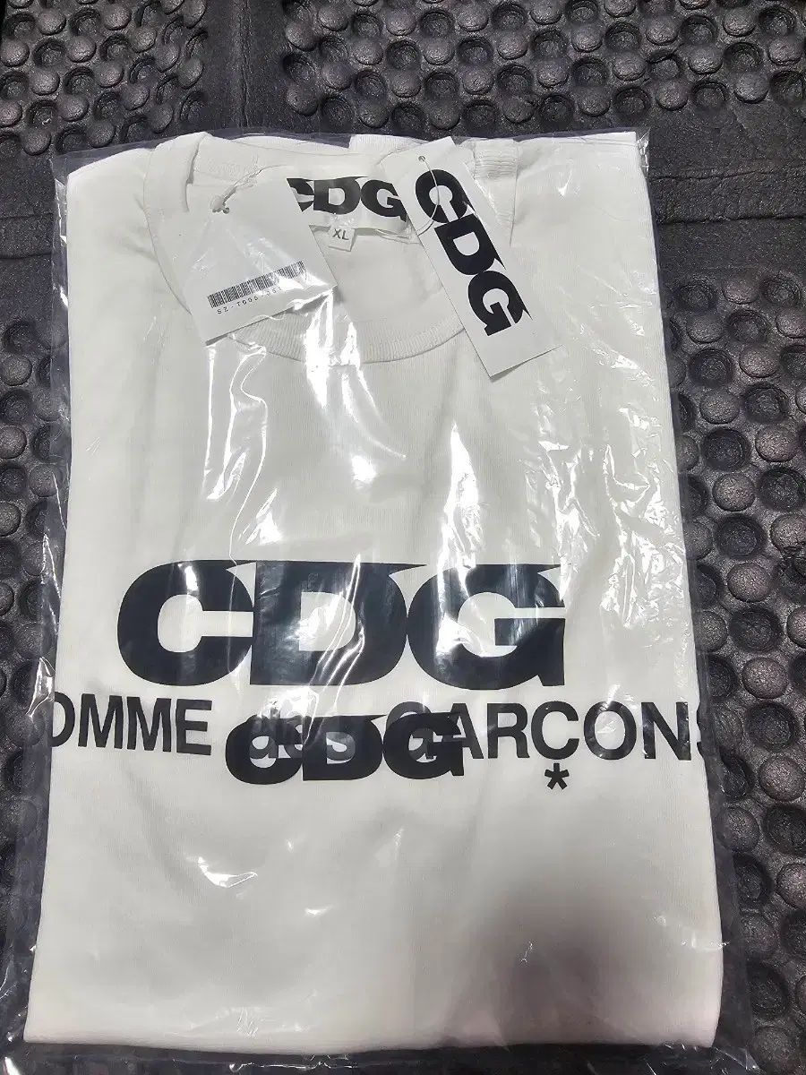 CDG コム・デ・ギャルソン 半袖Tシャツ XL 白 新品