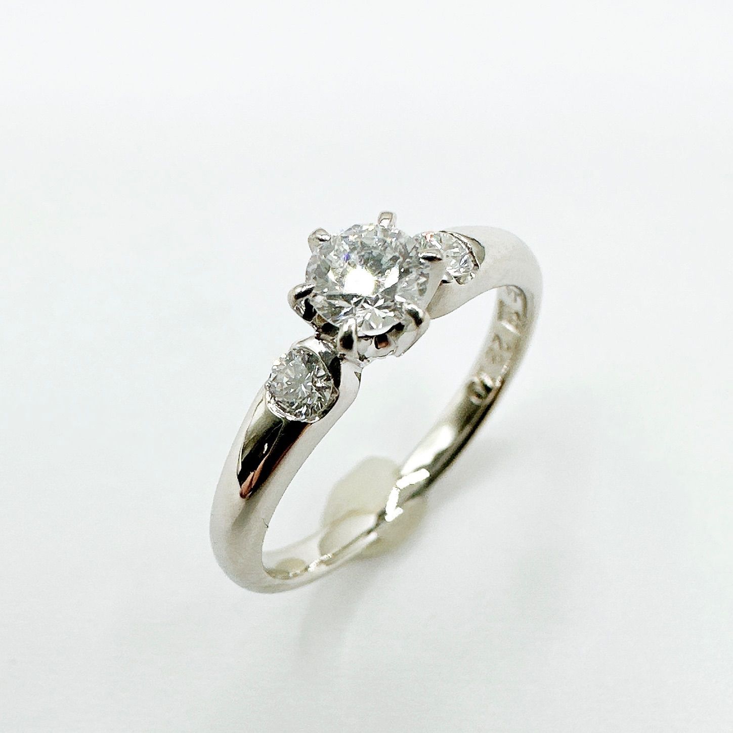 美品?ROYAL ASSCHER ダイヤモンド 0.22ct 0.10ct プラチナ リング 約7 