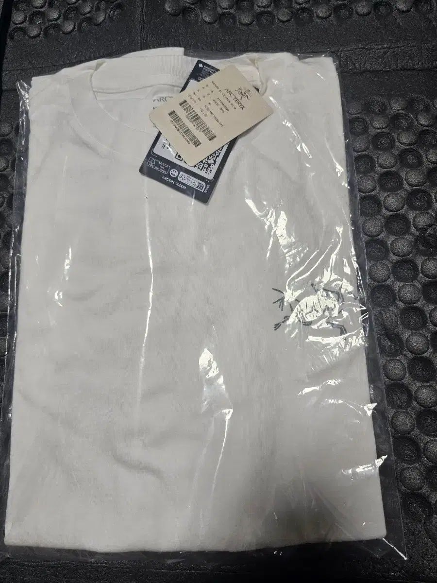 ARC'TERYX アークテリクス 半袖 Tシャツ 白 新品 XL 7,167円