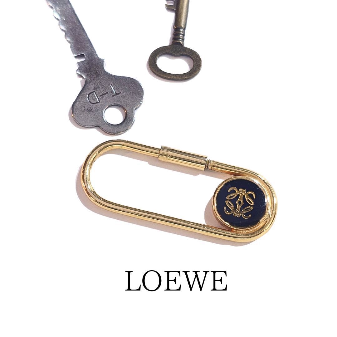 LOEWE ロエベ アナグラム チャーム キーホルダー ネジ式 ミニ カラビナ ゴールド ブラック
