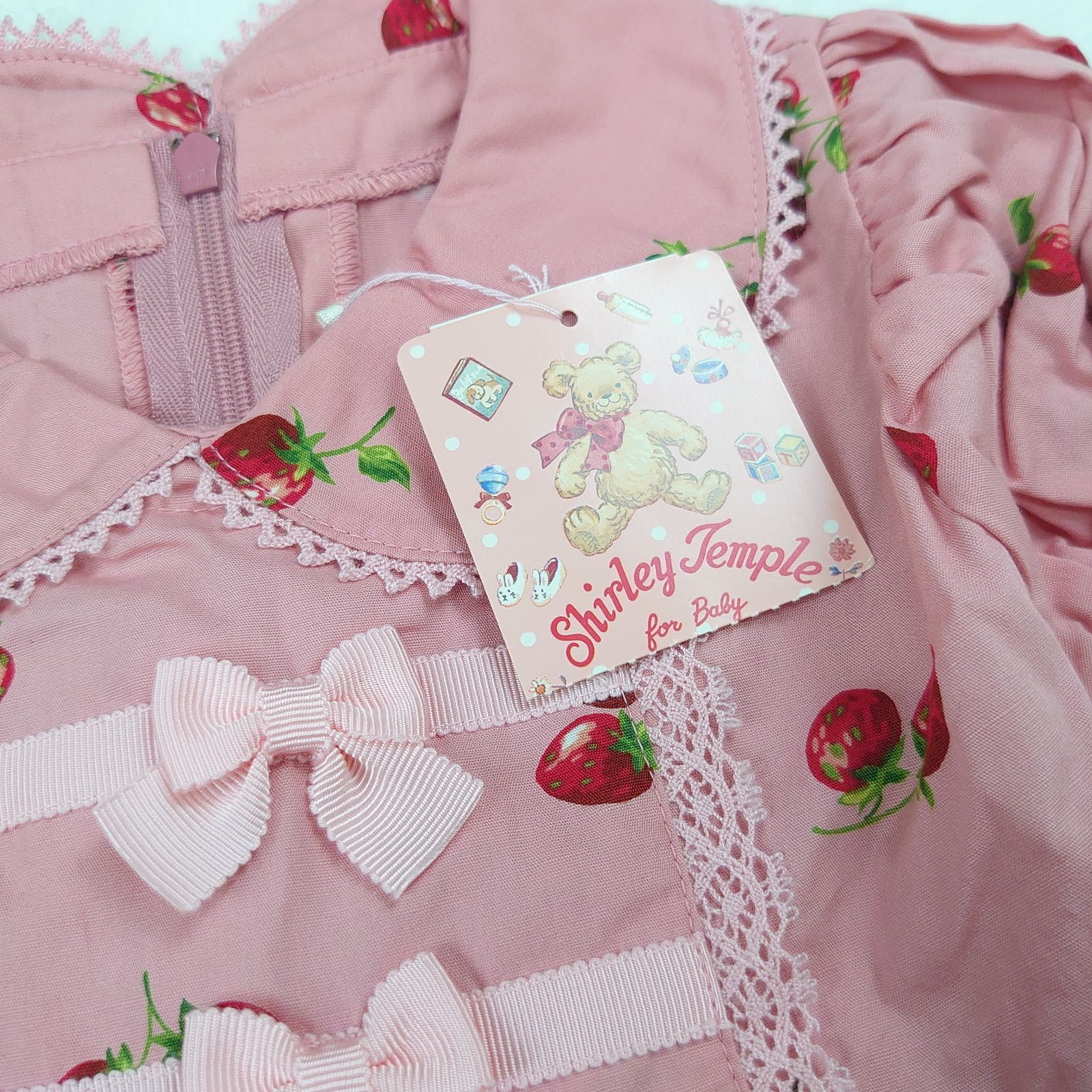 ほぼ未使用 Shirley Temple シャーリーテンプル 苺ワンピース 90