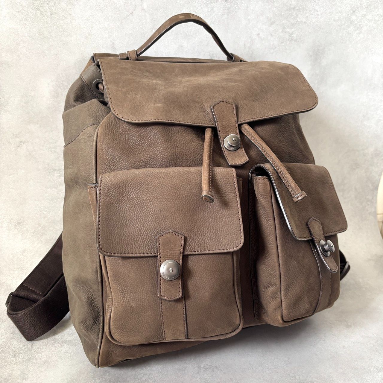 Loro Piana ロロピアーナ リュック バッグパック 最高級 至高の名作 カーキ レザー 牛革 トラベル ビジネス メンズ 大容量 A4 PC収納可能
