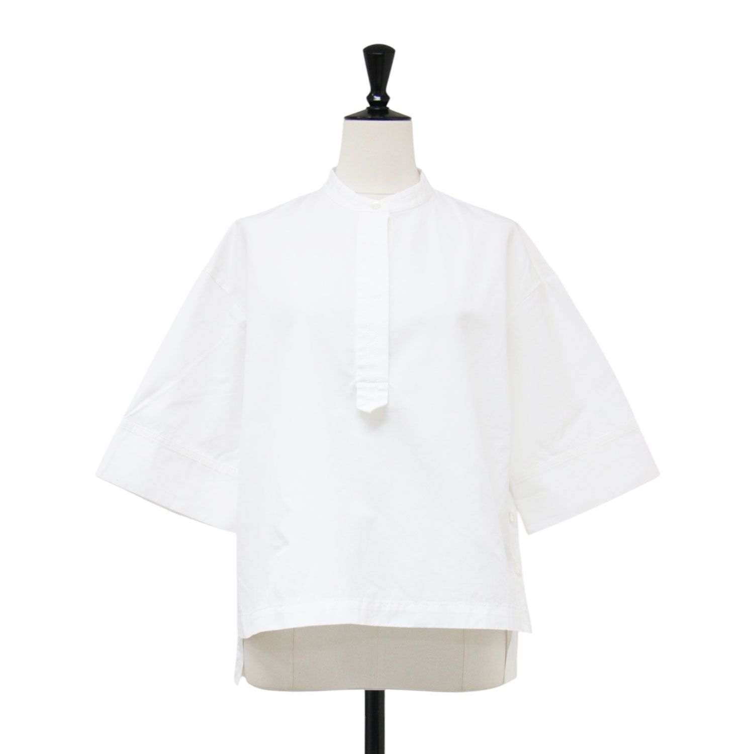 TOMORROWLAND collection トゥモローランド ブラウス ホワイト 白 サイズ:36(9号) | 24春夏 コットントロピカル サイドスリット ブラウス / シャツ | 袖 バンドカラー サイドボタン 日本製【レディース】【中古】