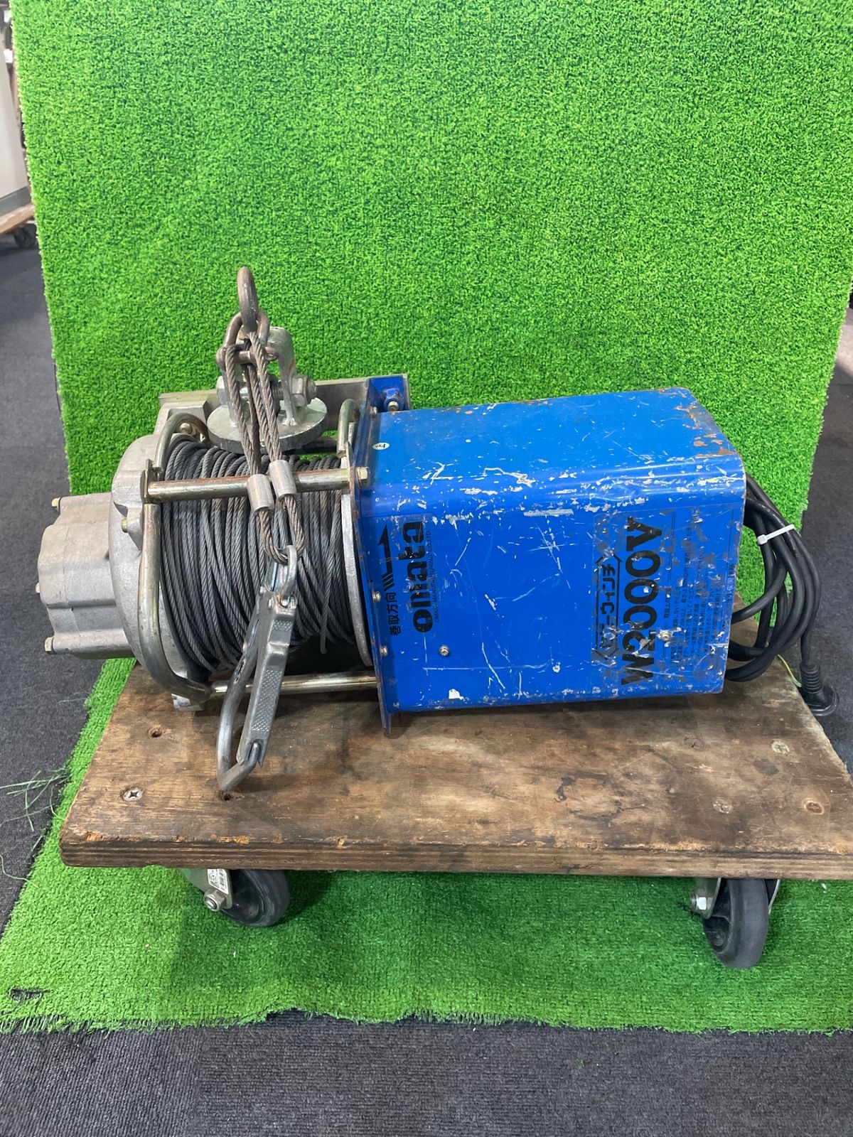 小俣製作所 W2000V セビーウィンチ 足場ウィンチ ※現状品、コードねじれ有(チ-268)