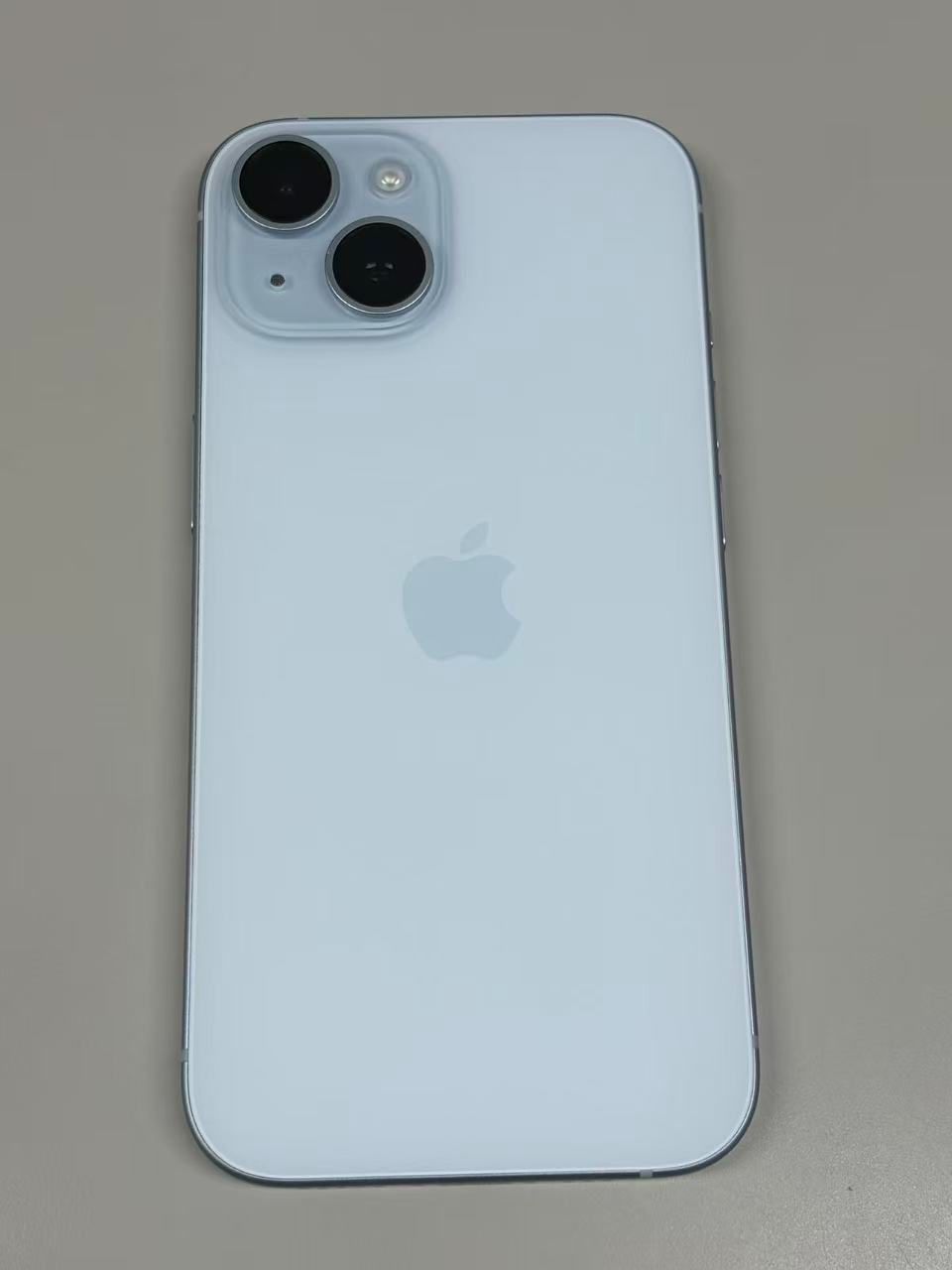新品同様品 電池92%SIMフリー iPhone15 128GB