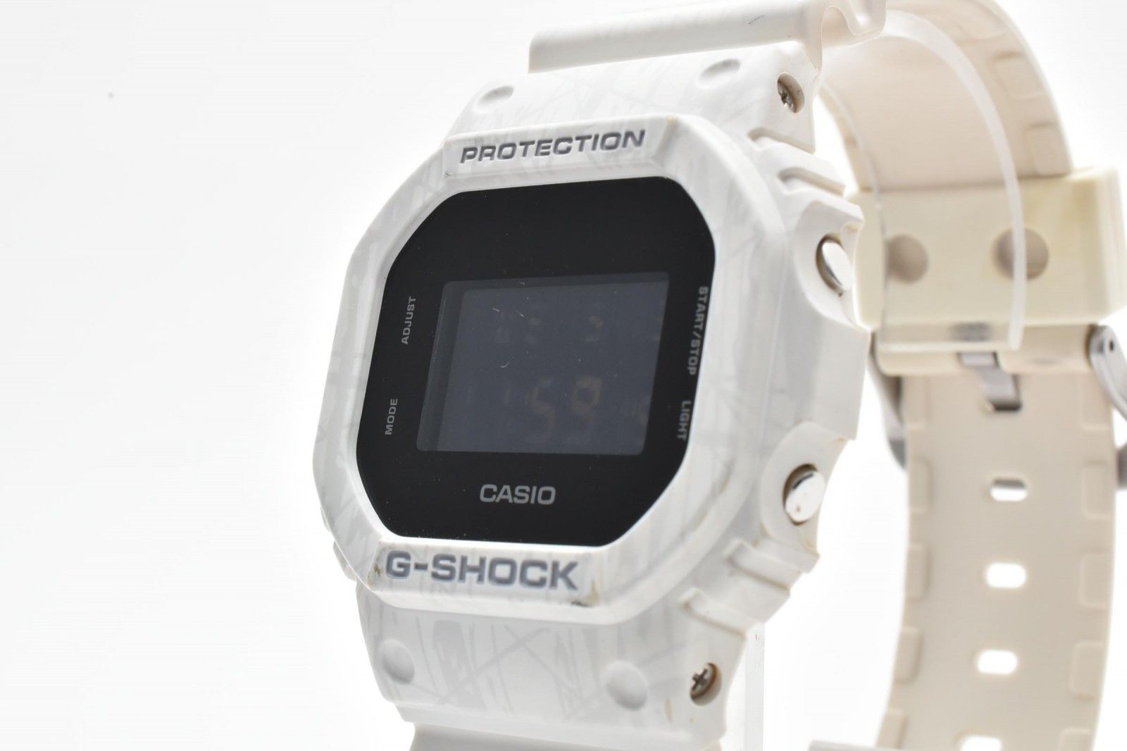 CASIO G-SHOCK DW-5600SL デジタル メンズ クォーツ 腕時計 ホワイト レジン スクエアフェイス
