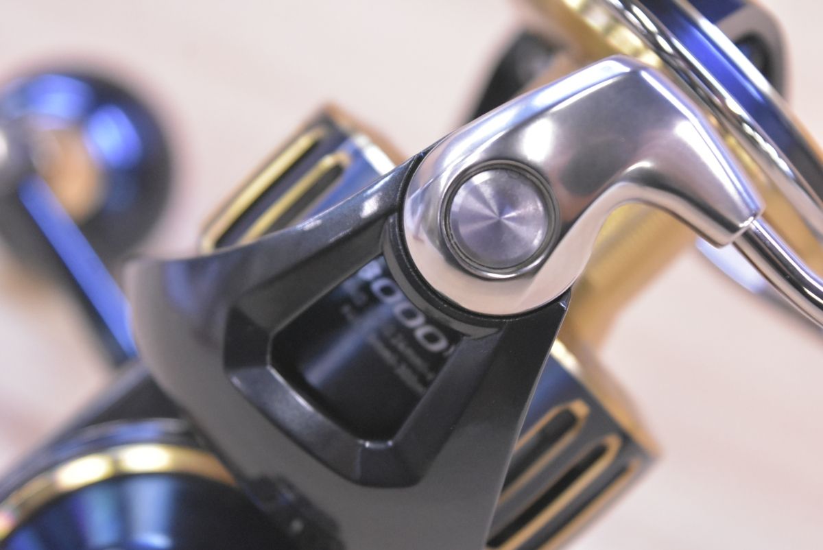 ダイワ 25 ソルティガ 8000-P スピニングリール DAIWA SALTIGA