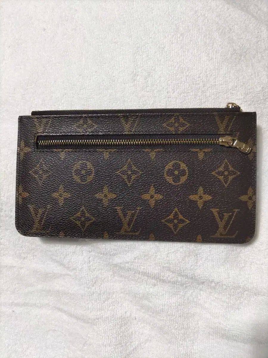 ルイヴィトン モノグラム ジッパー長財布