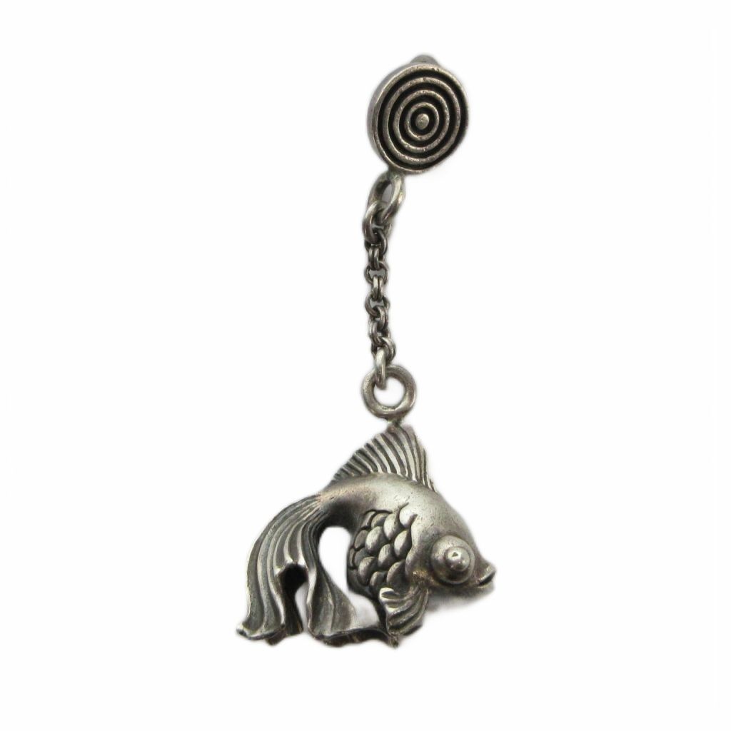 かすう工房 ネックレス ペンダント トップのみ アクセサリー 金魚 シルバー色 ■GY03 /MQ