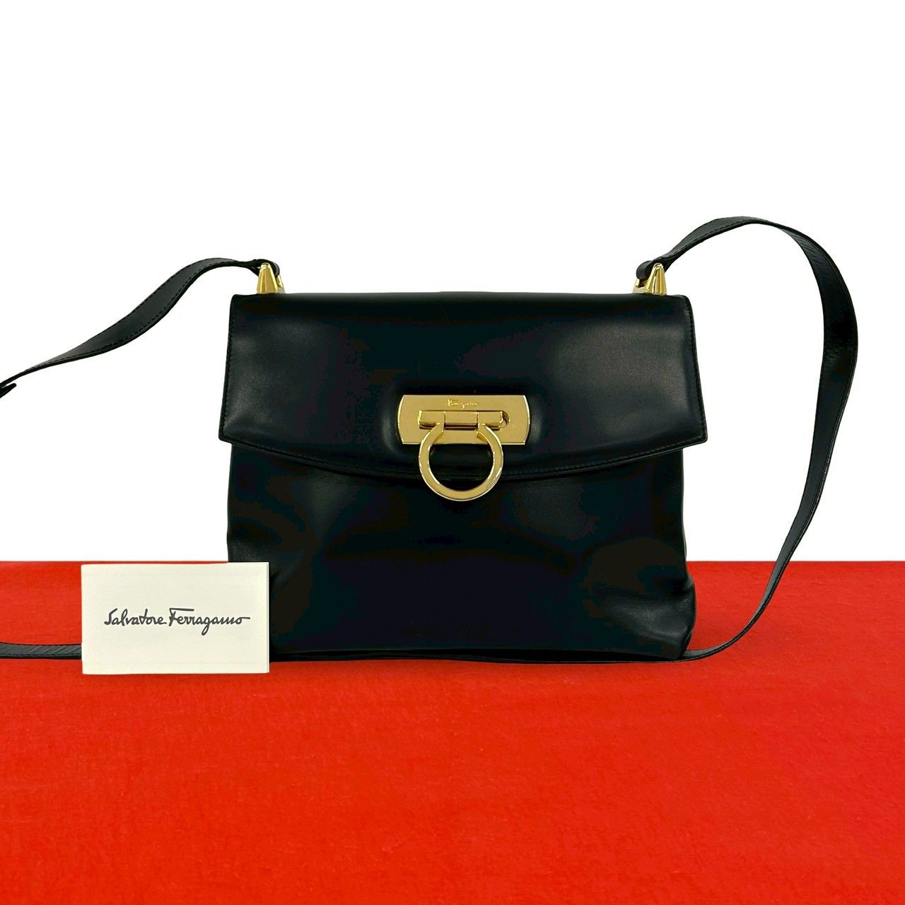 極 美品 Salvatore Ferragamo サルヴァトーレフェラガモ ガンチーニ