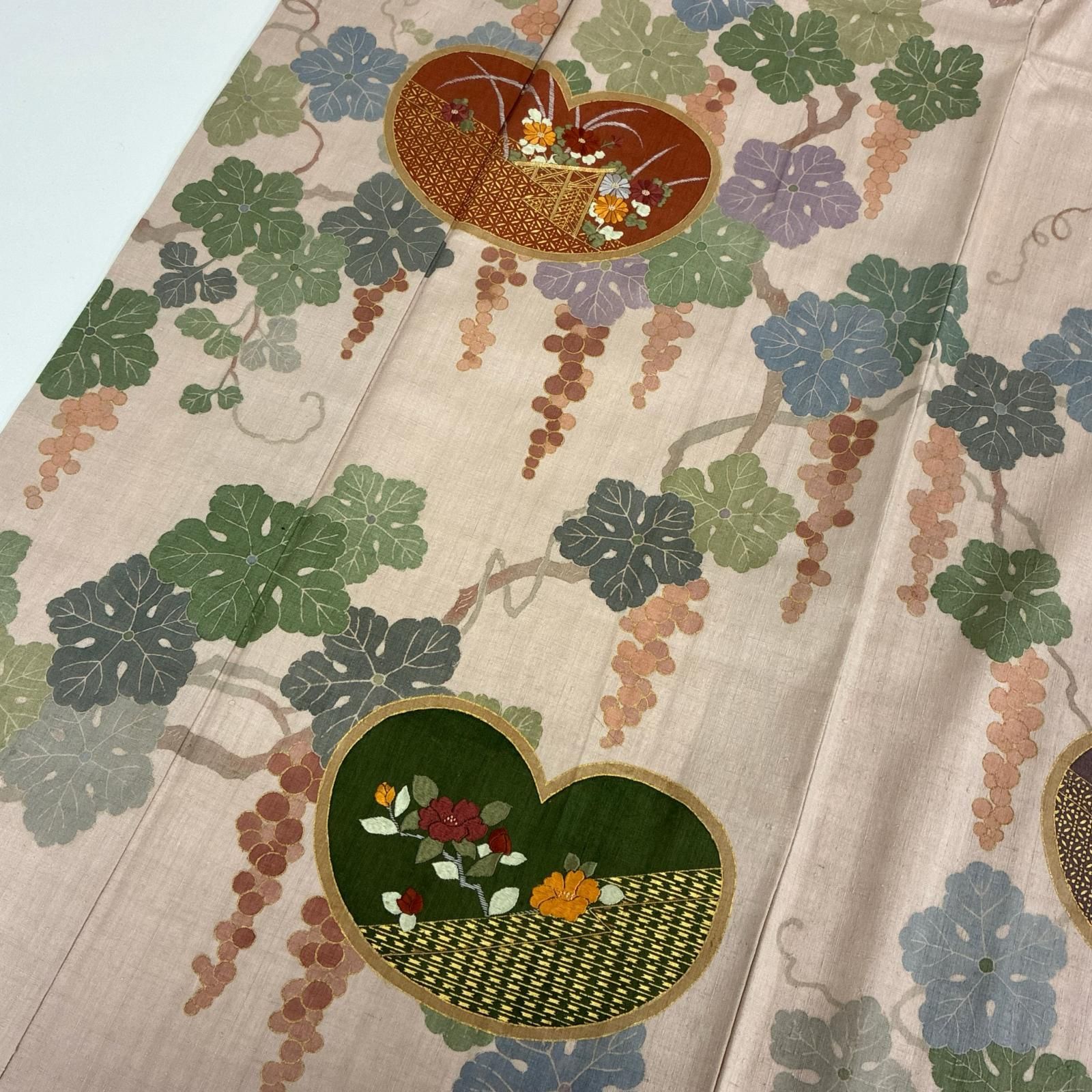 本場結城紬 結 付け下げ 正絹 刺繍 素敵な染めの花 袷 着物 MK-8761
