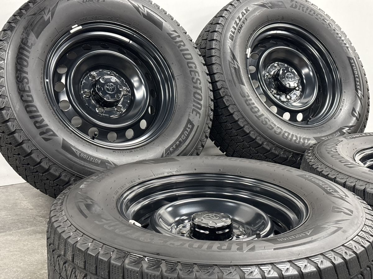 バリ溝】トヨタ FJクルーザー 純正 スチール 17in 7.5J +15 PCD139.7