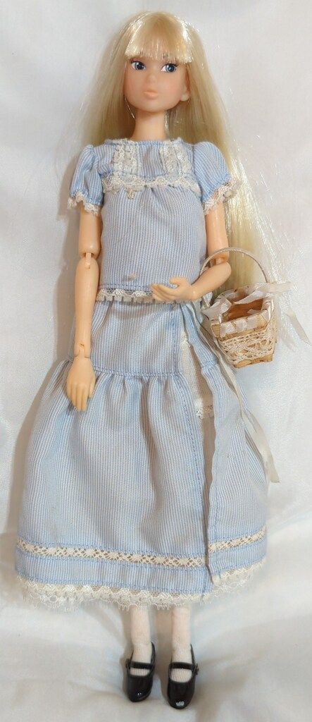 セキグチ momokoDOLL 水色ラビリンス
