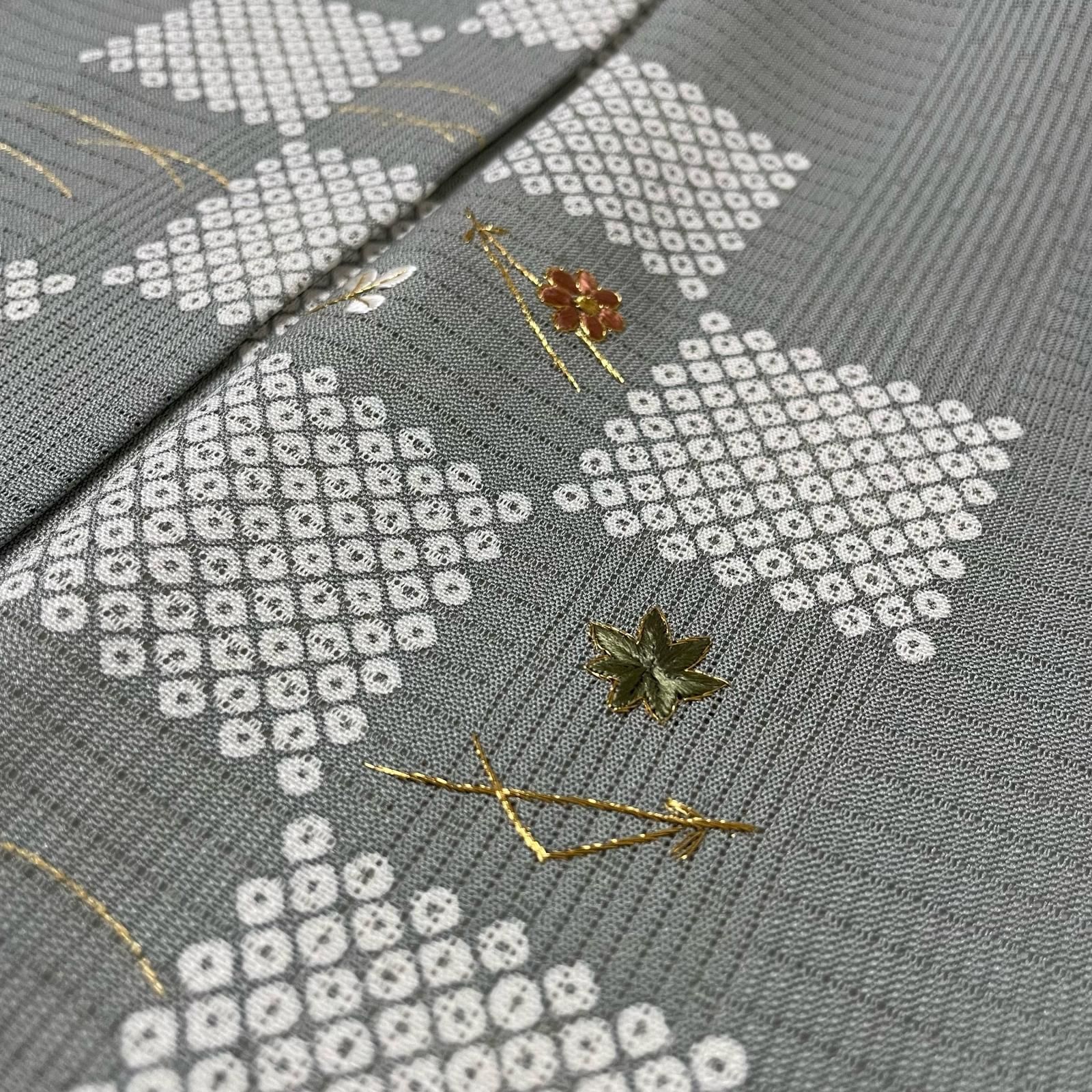付下げ 絽ちりめん 裄66.5 トールサイズ 絞り柄の市松 可愛い刺繍 着物 正絹 バチ衿 X-2485