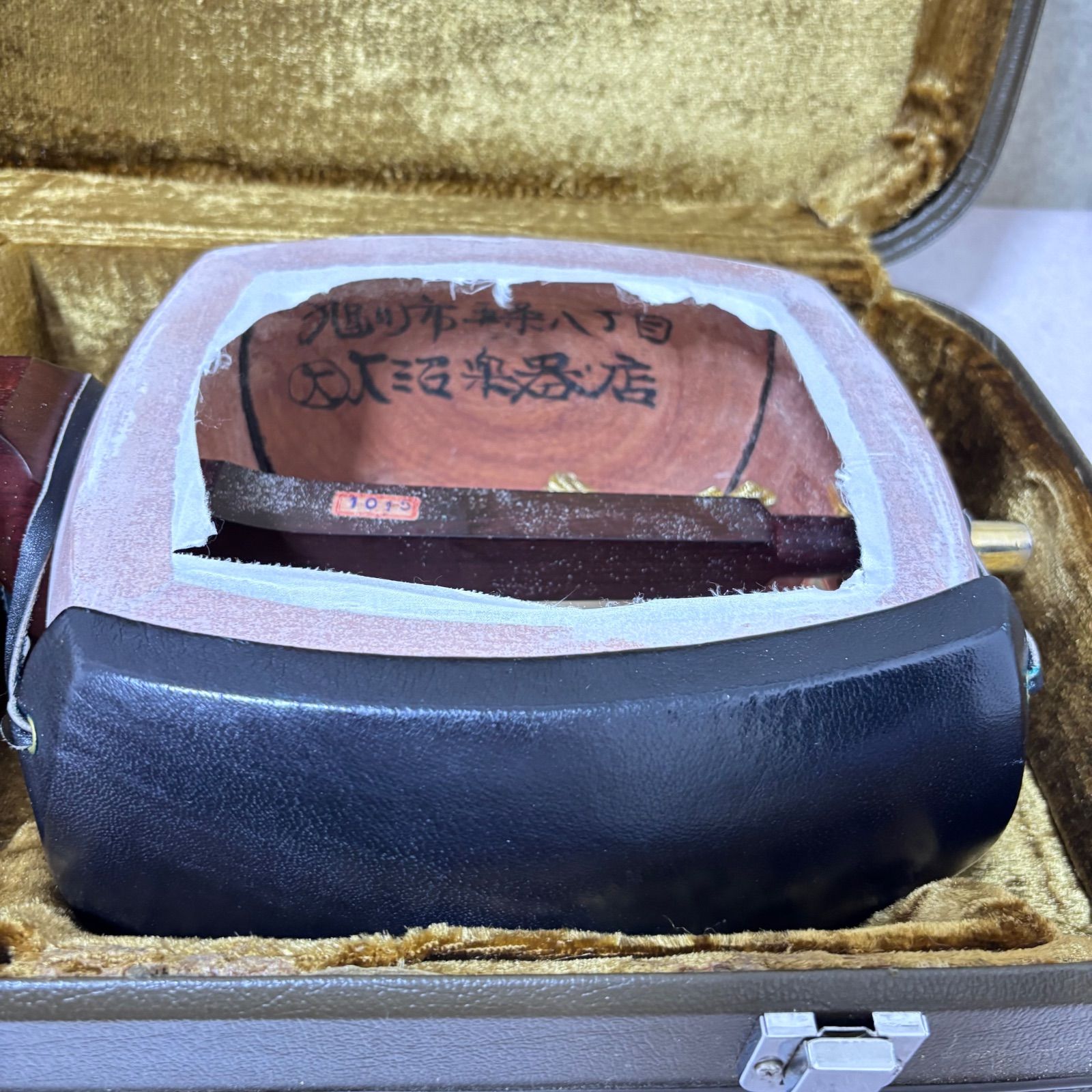 □ 津軽三味線 紅木 太棹 二段溝 東さわり 丸打胴 - メルカリ
