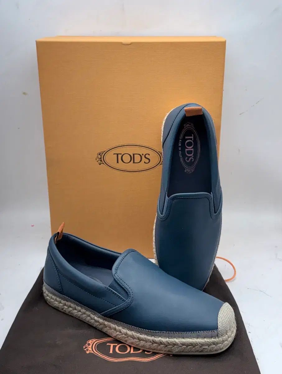 正規品)トッズ ローファー