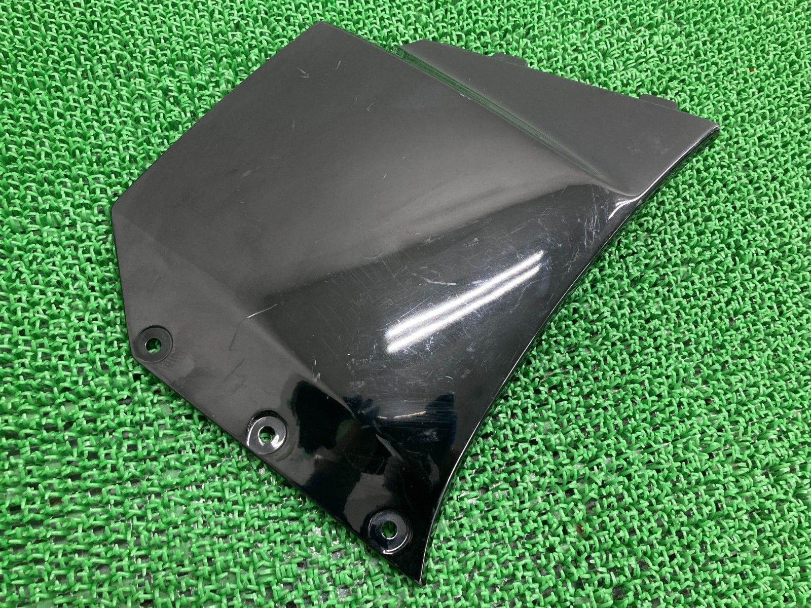 GPZ750F サイドカウル 右 黒 55028-1084 カワサキ 純正 中古 ZX750A3 ミドルカウル xW GPZ750F サイドカウル 右 黒 55028-1084 カワサキ 純正 中古 ZX750A3