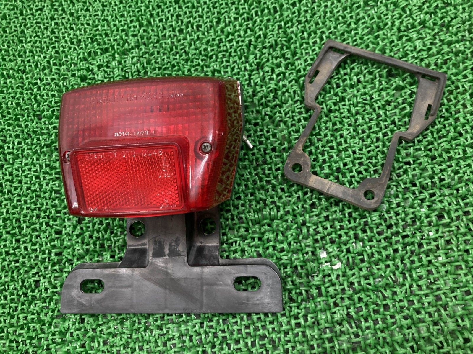 スーパーカブ90カスタム テールランプ HM-52RC ホンダ 純正 中古 HA02