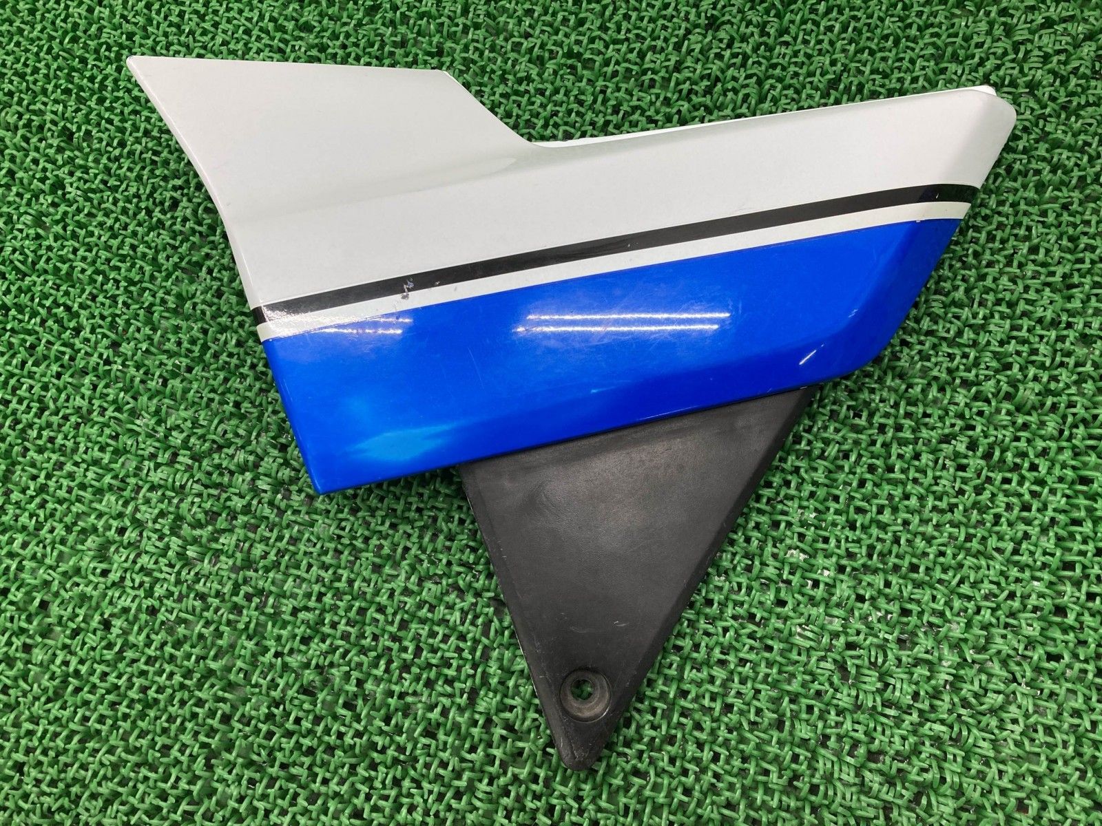 GSX400インパルス サイドカウル 左 青/白 23E スズキ 純正 中古 GK79A 