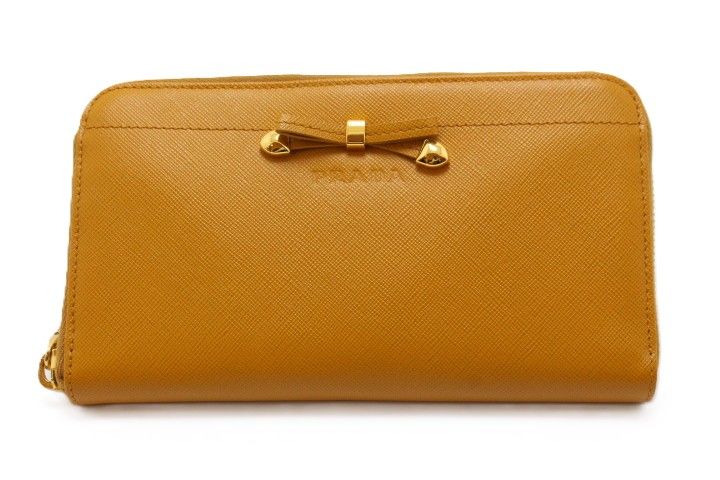 PRADA プラダ バッグ リボン ラウンド長財布 マスタード サフィアーノ ｻｲﾌ･小物 1M0506 長財布 レザー マスタード ユニセックス【中古】