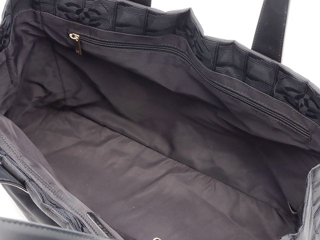 CHANEL シャネル バッグ ニュートラベルライントートPM ブラック/GP ナイロン/カーフ ﾊﾞｯｸﾞ A15991 トートバッグ ナイロン/カーフ ブラック レディース【中古】