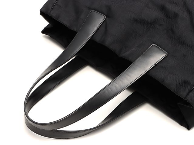 CHANEL シャネル バッグ ニュートラベルライントートPM ブラック/GP ナイロン/カーフ ﾊﾞｯｸﾞ A15991 トートバッグ ナイロン/カーフ ブラック レディース【中古】