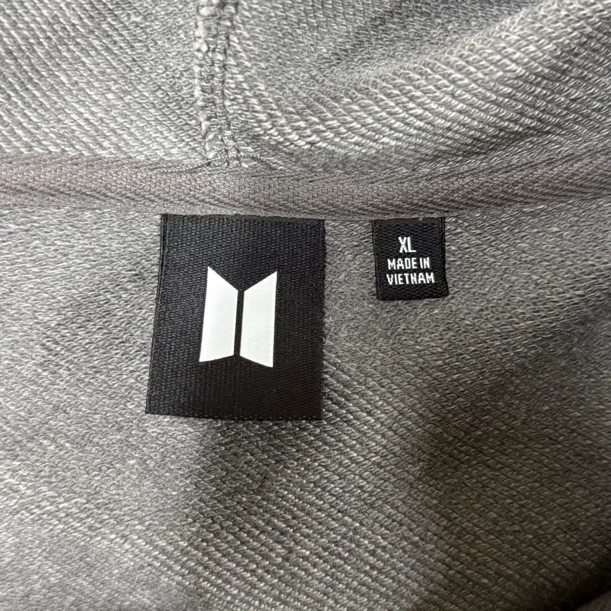 XL BTS アーティストメイド アリ HYBE 公式 フード ジップアップ ジョングク JK