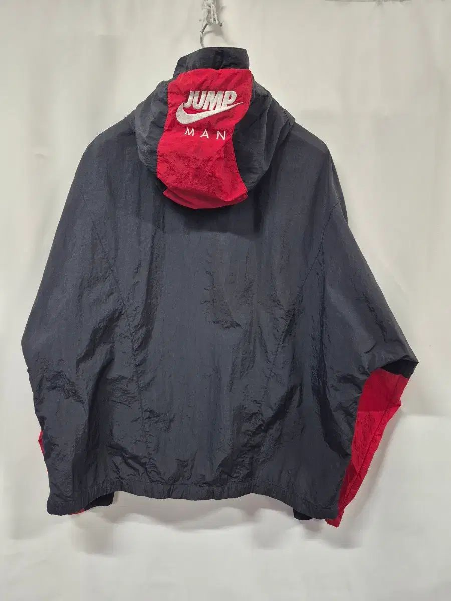 ジョーダン ブラック/レッド Anorak（アノラック） フーディー ウィンドブレーカー