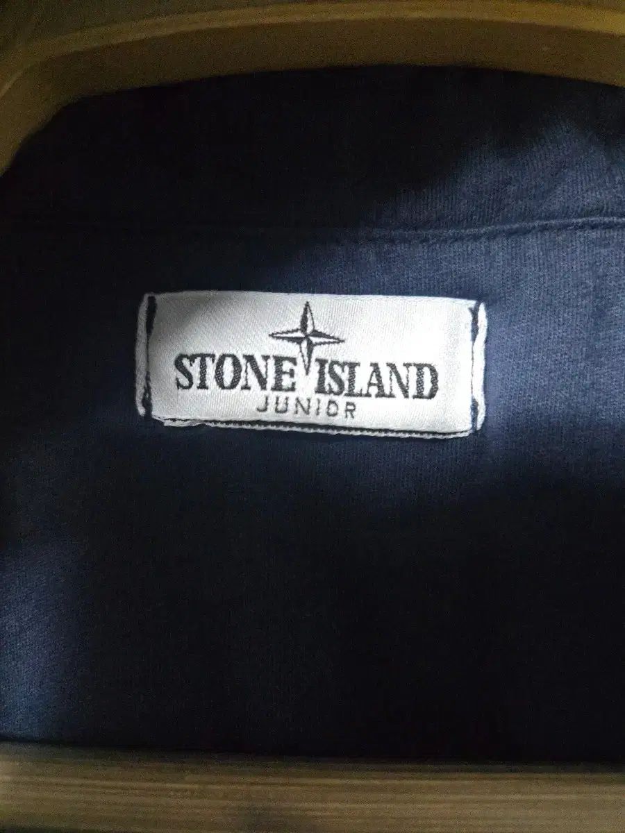 (レディース キッズ) STONE ISLAND ストーンアイランド フード ジャケット 55