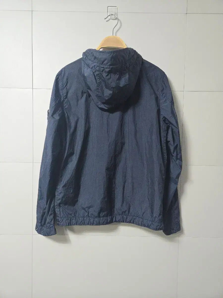 (レディース キッズ) STONE ISLAND ストーンアイランド フード ジャケット 55