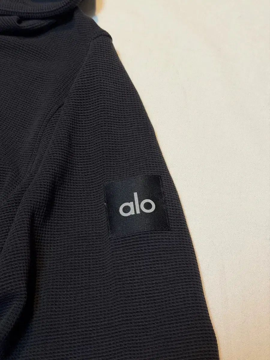 アロ ワッフル サーマル フード Tシャツ ブラック アロ ワッフル サーマル フード Tシャツ ブラック