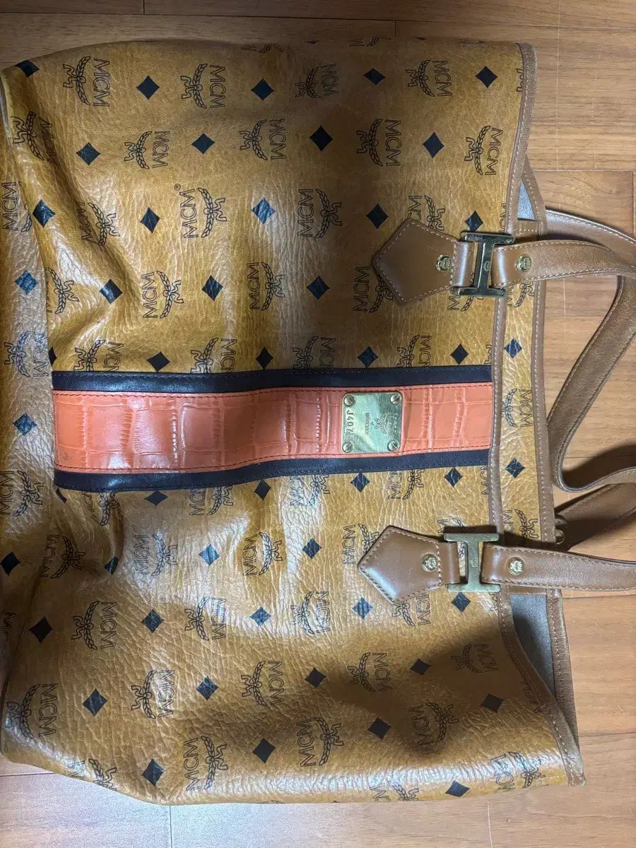 MCM ヴィセトス ショルダートートバッグ ブラウン