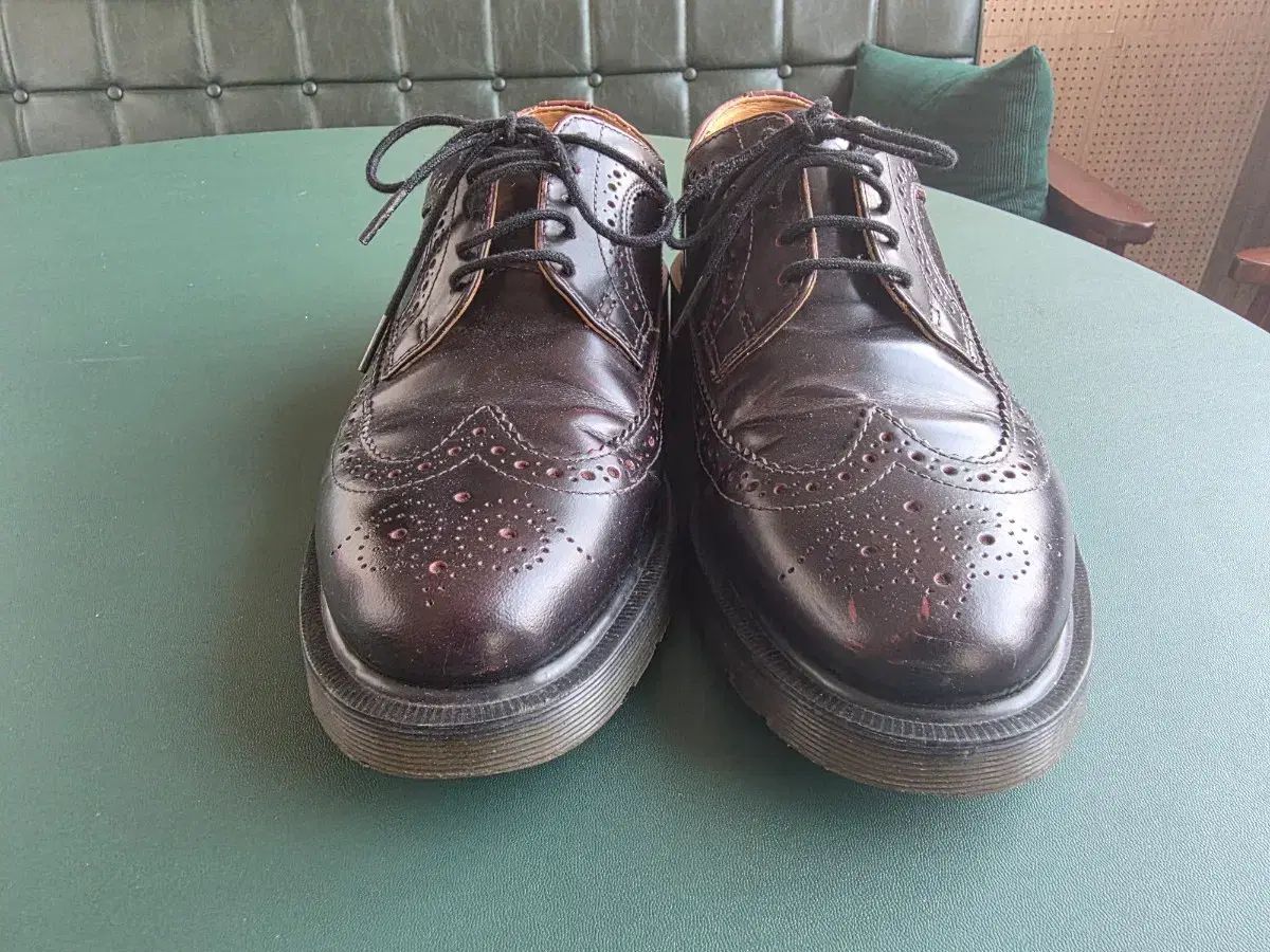 DR. MARTENS ドクターマーチン ウイングチップ 靴 UK 7(260)
