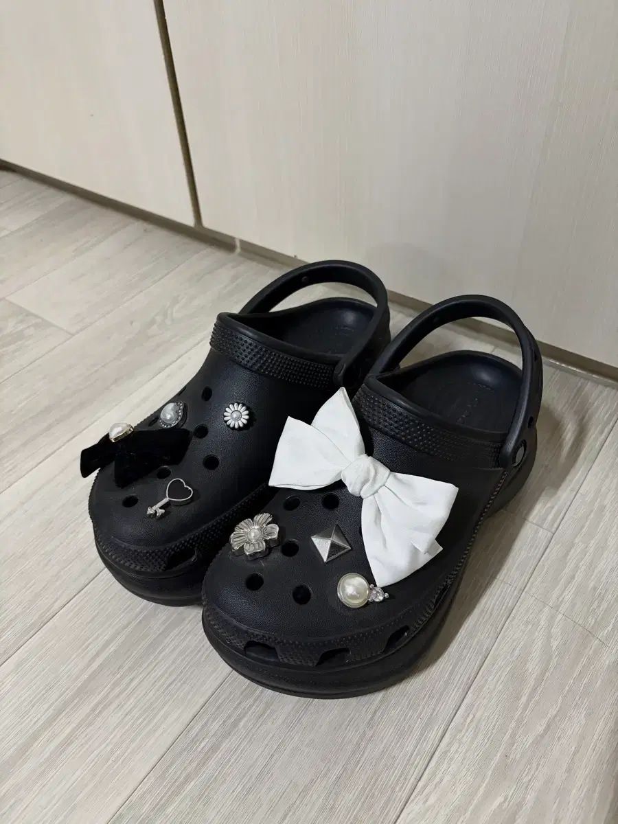 Crocs クロックス Classic Classic ベイ(BAE・ジンソル) klogg クロッグ ウィメンズ 7
