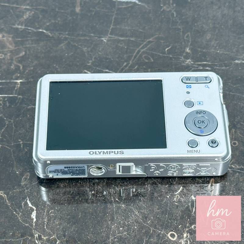 OLYMPUS VG-110 シルバー 1200万画素 光学4倍ズーム 広角27mm マジック 