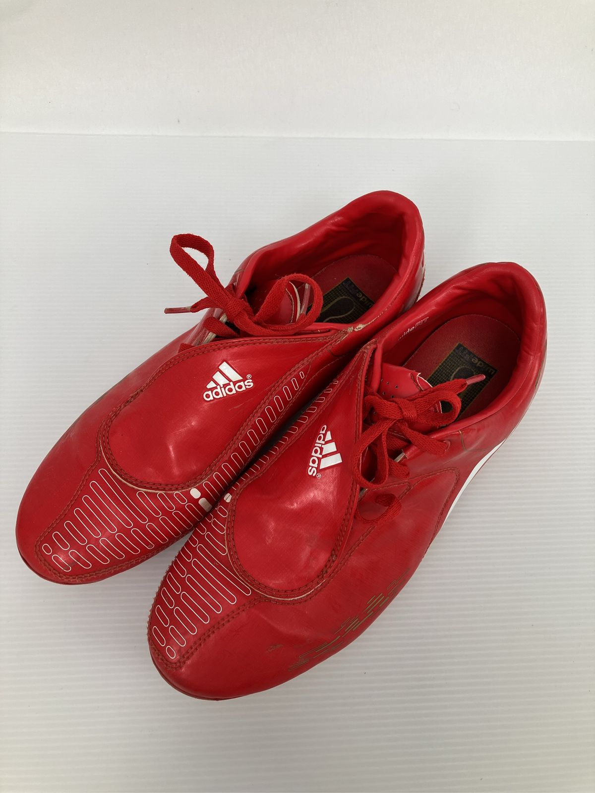 adidas アディダス スニーカー 26.5 レッド ブランドロゴ ライン柄 紐 ローカット メンズ レディース